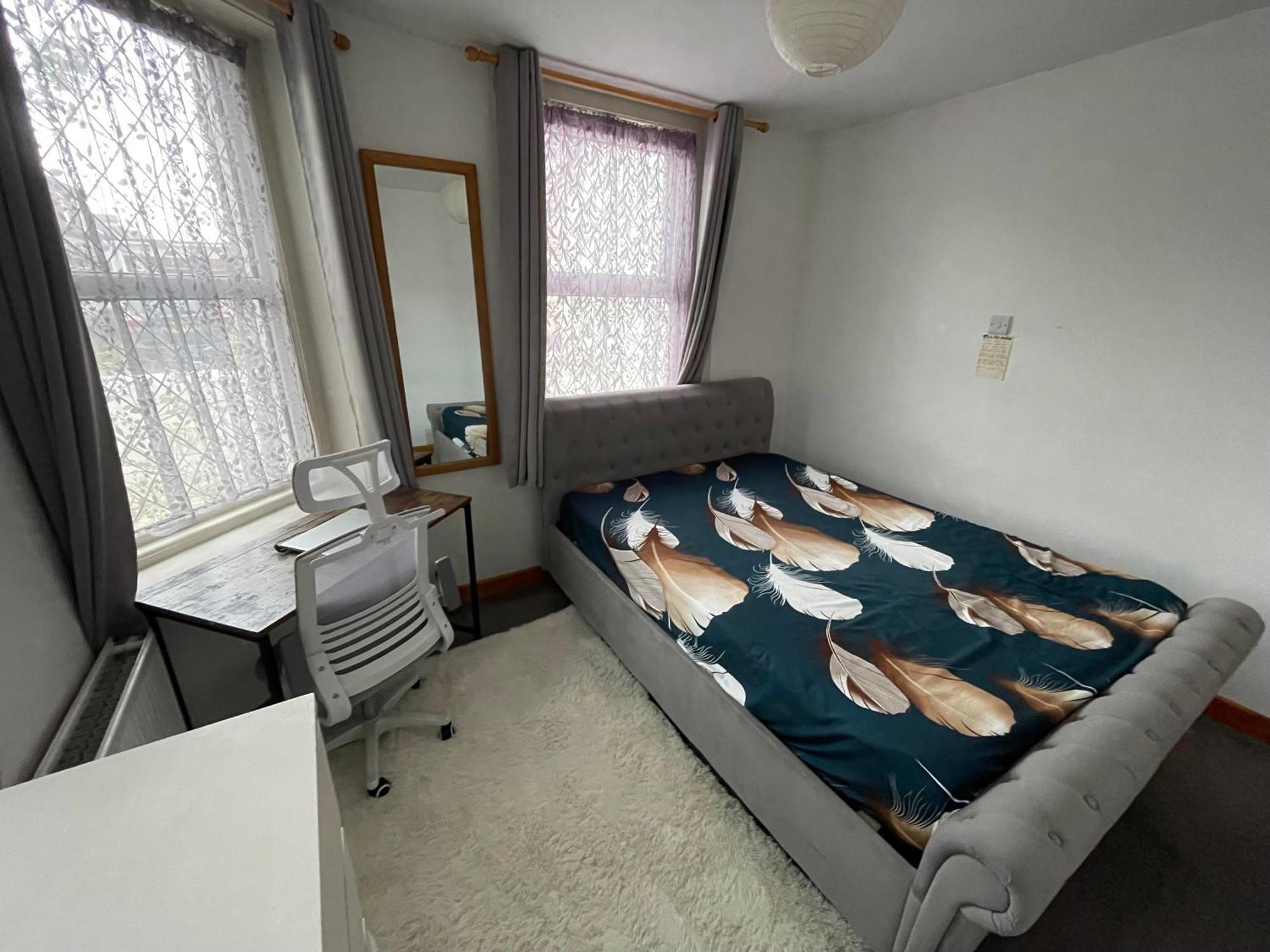 South Coast Guest With Free Parking Пул