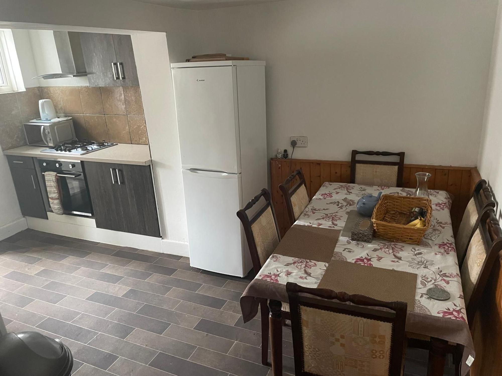 South Coast Guest With Free Parking * Пул