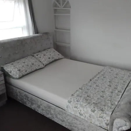 South Coast Guest Rooms With Free Parking Poole Exterior photo