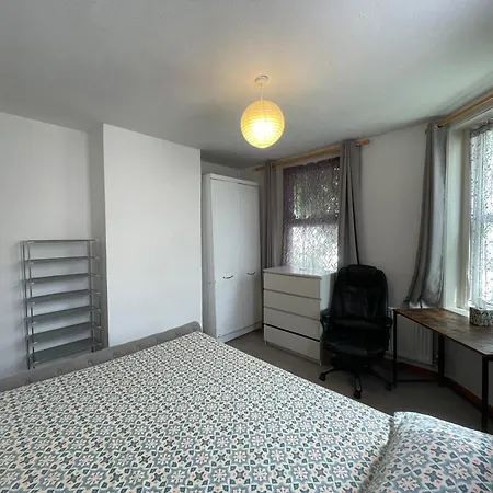 South Coast Guest Rooms With Free Parking Poole Exterior photo