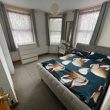 South Coast Guest Rooms With Free Parking Poole Exterior photo